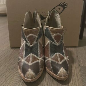Freebird- steel blue multi